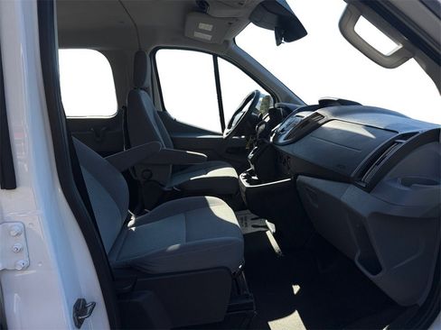 Used 2017 Ford Transit 350 XLT image 15