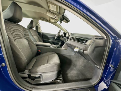 Used 2026 Toyota Camry LE FWD image 29