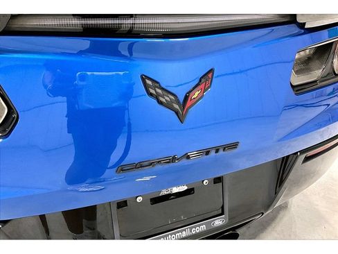 Used 2015 Chevrolet Corvette Z06 w/ 3LZ Preferred Equipment Group RWD image 32