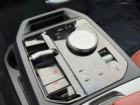 Used 2025 BMW iX M60 image 29