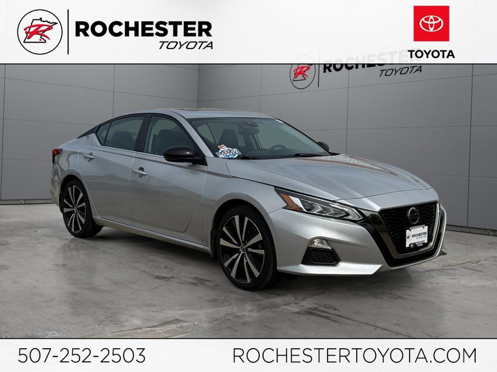 Used 2021 Nissan Altima 2.5 SR w/ SR Premium Package FWD image 1
