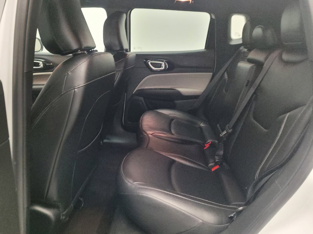 Used 2025 Jeep Compass Limited AWD/4WD image 18