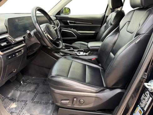 Certified 2024 Kia Telluride S w/ S Sunroof Package FWD image 16
