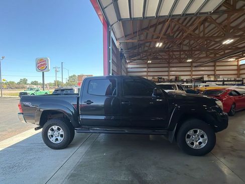 Used 2005 Toyota Tacoma 4x4 Double Cab image 4
