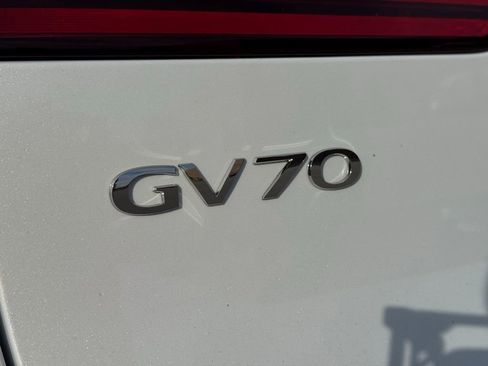 New 2026 Genesis GV70 2.5T Advanced image 15