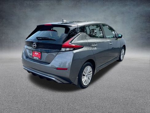 Used 2025 Nissan Leaf S image 16