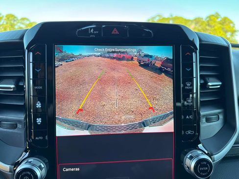 Certified 2025 RAM 1500 Big Horn image 24