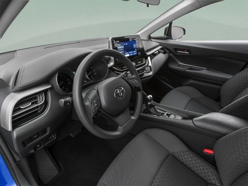 Used 2020 Toyota C-HR LE FWD image 42