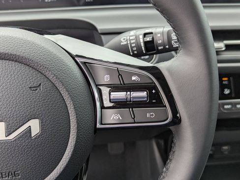 New 2026 Kia Seltos EX image 31