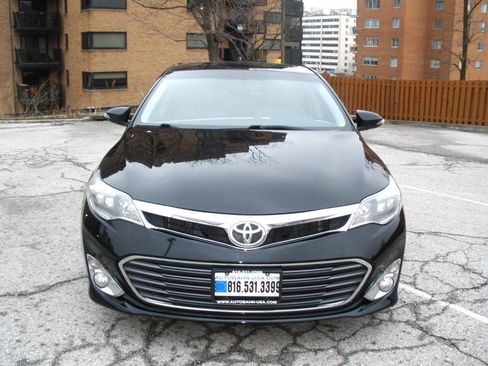 Used 2013 Toyota Avalon Limited image 6