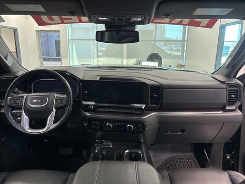 Used 2025 GMC Sierra 1500 SLT w/ SLT Premium Plus Package AWD/4WD image 15