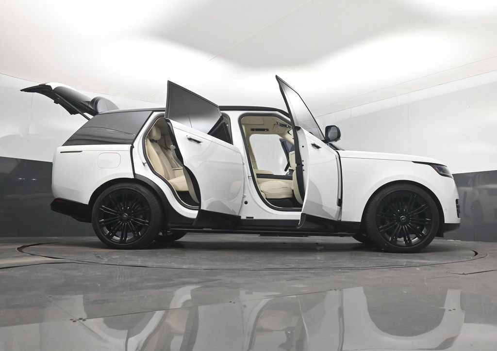 Used 2023 Land Rover Range Rover Long Wheelbase Autobiography AWD/4WD image 7
