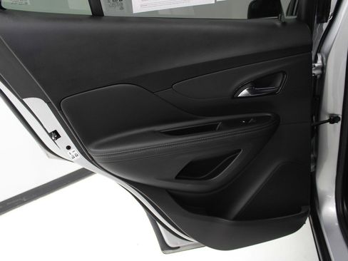 Used 2022 Buick Encore Preferred image 17