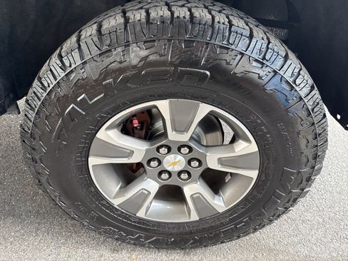 Used 2015 Chevrolet Colorado Z71 image 12