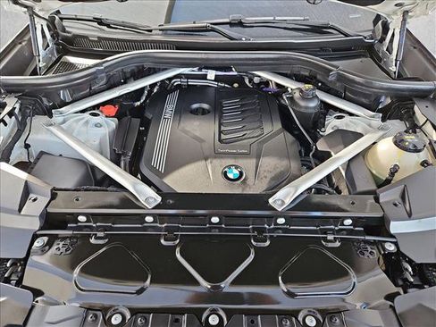 Used 2022 BMW X5 sDrive40i w/ Premium Package image 24