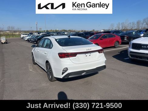 Certified 2023 Kia Forte LXS image 7