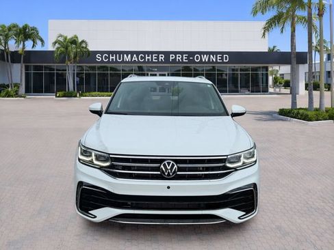 Used 2023 Volkswagen Tiguan SEL R-Line AWD/4WD image 2