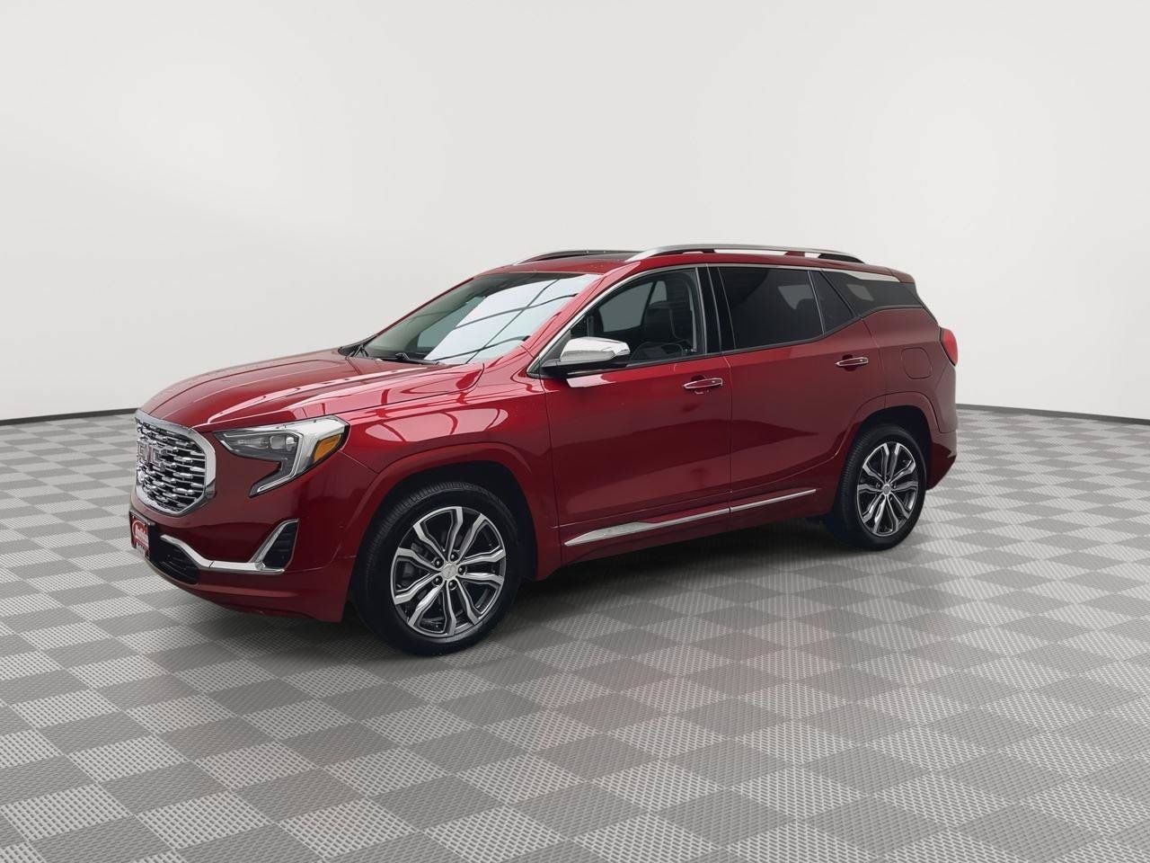 Used 2019 GMC Terrain Denali w/ Advanced Safety Package AWD/4WD image 39