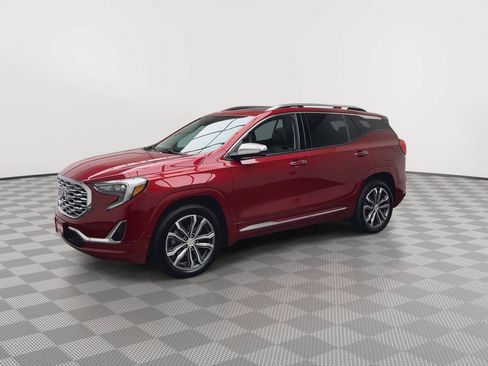 Used 2019 GMC Terrain Denali w/ Advanced Safety Package AWD/4WD image 39