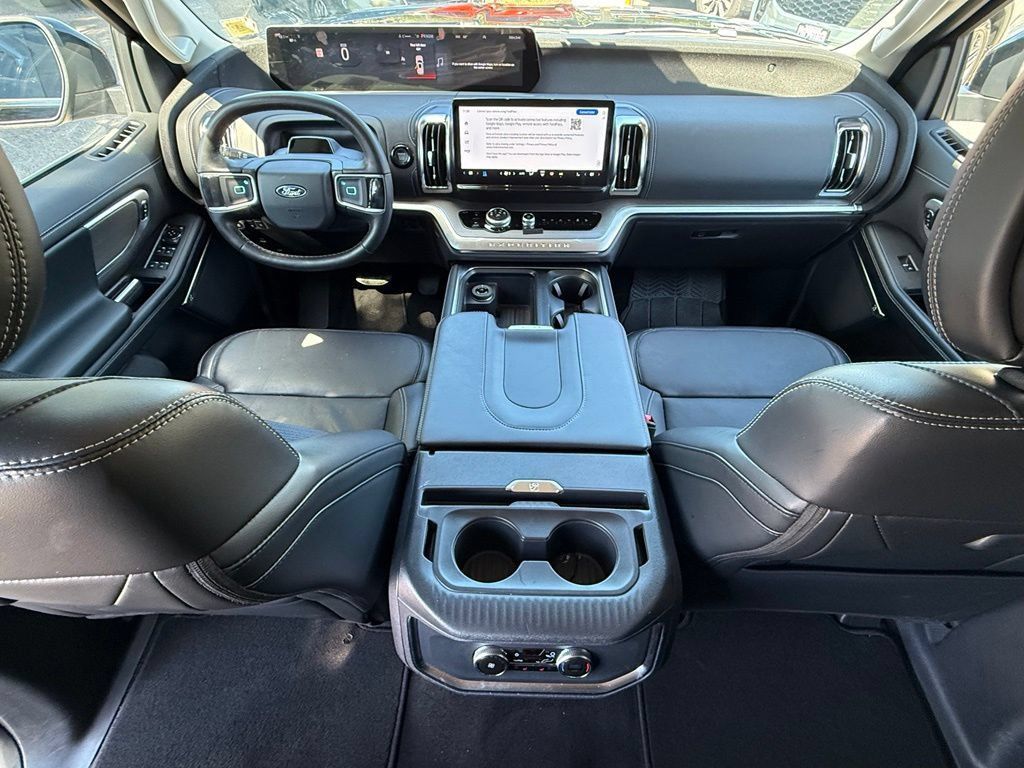 Used 2026 Ford Expedition Max Platinum AWD/4WD image 23