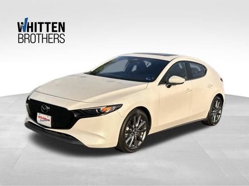 Used 2024 MAZDA MAZDA3 s FWD image 1