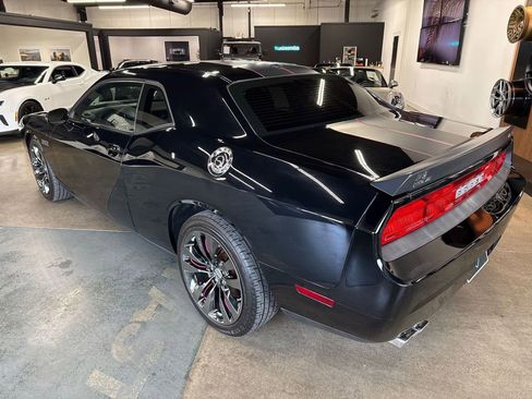Used 2014 Dodge Challenger SRT8 Core RWD image 5