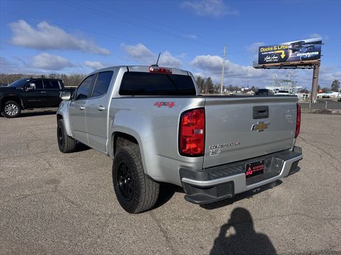 Used 2020 Chevrolet Colorado LT AWD/4WD image 3