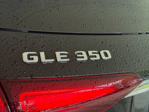 Used 2025 Mercedes-Benz GLE 350 4MATIC image 16