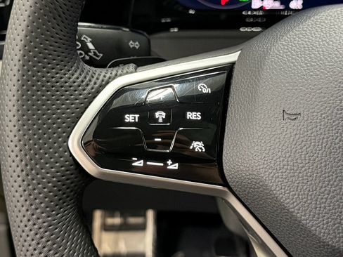 Used 2022 Volkswagen GTI Autobahn FWD image 18