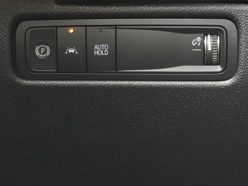 New 2026 Chevrolet Equinox EV LT image 32