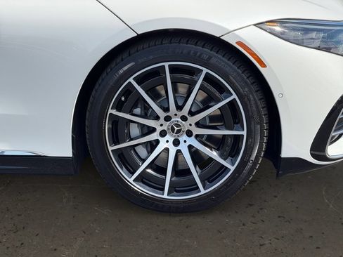 Used 2023 Mercedes-Benz EQS 450+ 4MATIC Sedan w/ AMG Line Exterior Package image 10