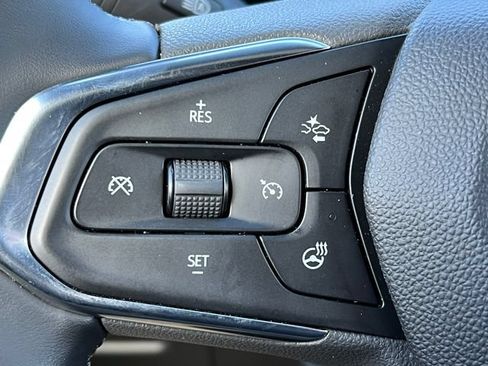 New 2025 Chevrolet TrailBlazer ACTIV w/ Convenience Package FWD image 17