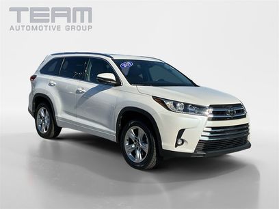 Used 2019 Toyota Highlander FWD V6