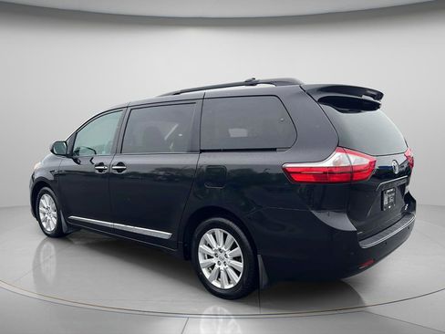 Used 2017 Toyota Sienna XLE Premium w/ Protection Package AWD/4WD image 5