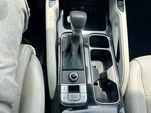 Used 2023 Kia Telluride SX FWD image 17