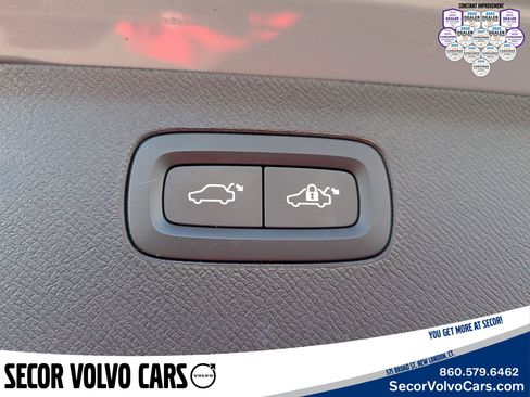 Certified 2024 Volvo XC90 T8 Plus w/ Protection Package Premier image 26