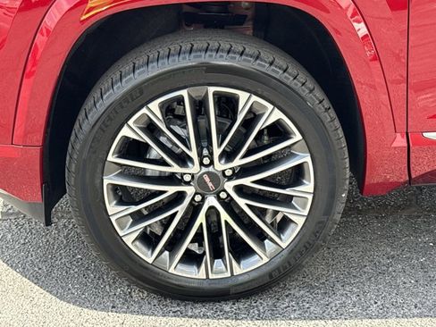 New 2026 GMC Terrain Denali w/ LPO, Black Badging Package image 15