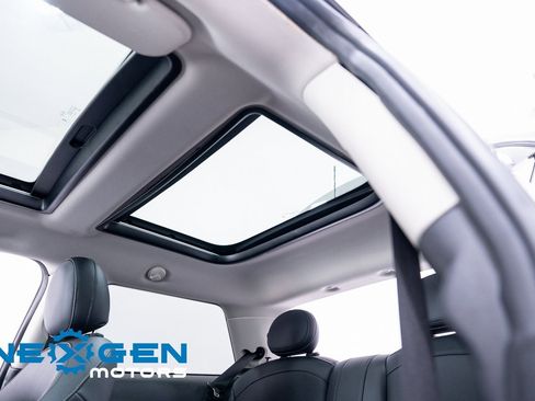 Used 2023 MINI Cooper 2-Door Hardtop image 28