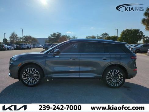 Used 2021 Lincoln Corsair AWD w/ Sport Package image 9