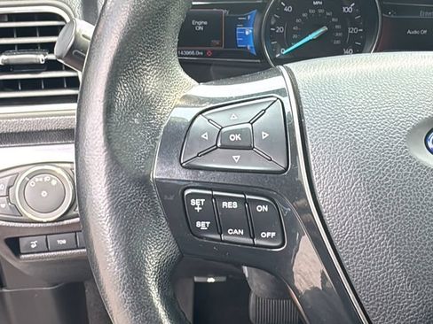 Used 2017 Ford Explorer Limited w/ Equipment Group 301A AWD/4WD image 18