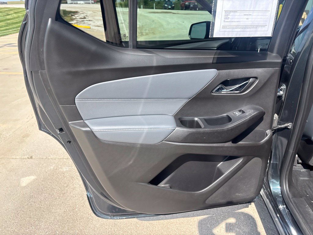 Used 2021 Chevrolet Traverse Premier AWD/4WD image 26