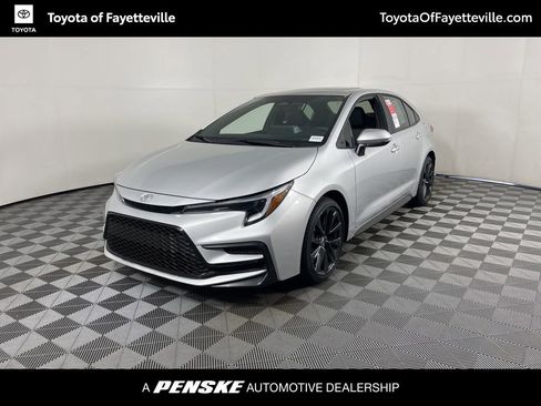 Used 2026 Toyota Corolla XSE image 1