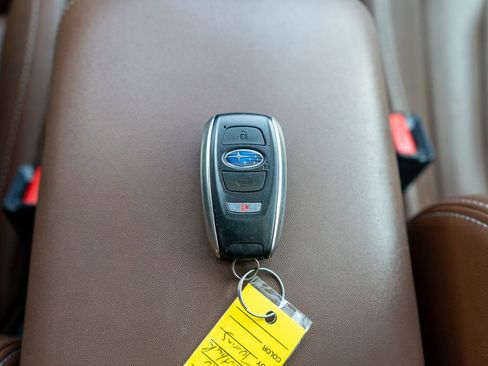 Used 2022 Subaru Outback Touring image 32