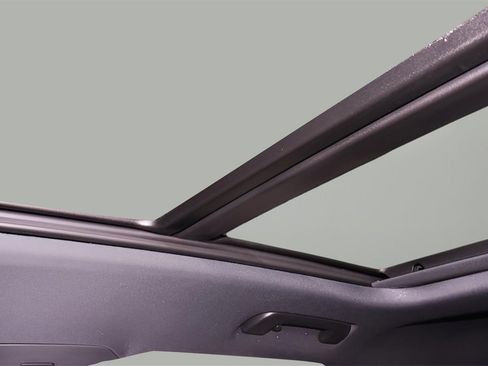 Used 2025 Audi Q3 2.0T Premium w/ Convenience Package image 27