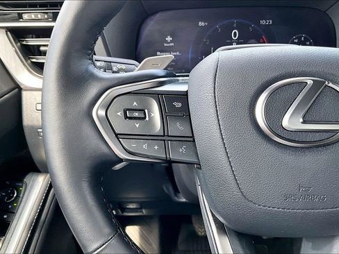 Used 2025 Lexus GX 550 w/ Accessory Package (2T) AWD/4WD image 18