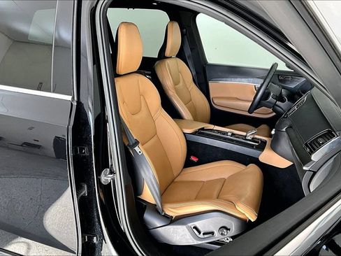 Used 2023 Volvo XC90 B6 Ultimate w/ Protection Package Premier AWD/4WD image 8