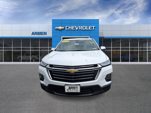 Certified 2023 Chevrolet Traverse LT FWD image 3