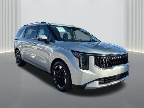 Used 2025 Kia Carnival EX image 2