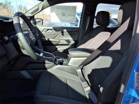 New 2026 GMC Canyon Elevation w/ Convenience Package image 10