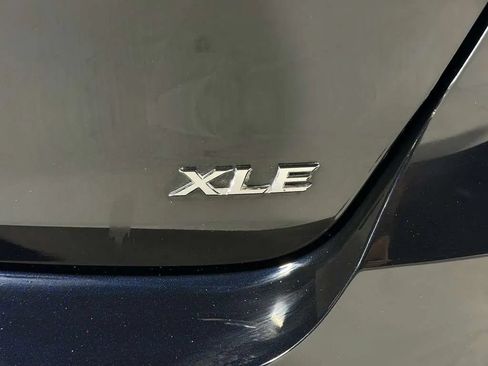 Used 2015 Toyota Venza XLE w/ XLE Premium Package FWD image 11